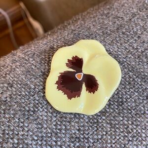 Vintage Avon Pansy Pin